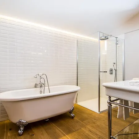ホテル Waldhotel Fletschhorn Panoramic Retreat In Fee 4*