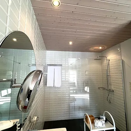 ホテル Waldhotel Fletschhorn Panoramic Retreat In Fee
